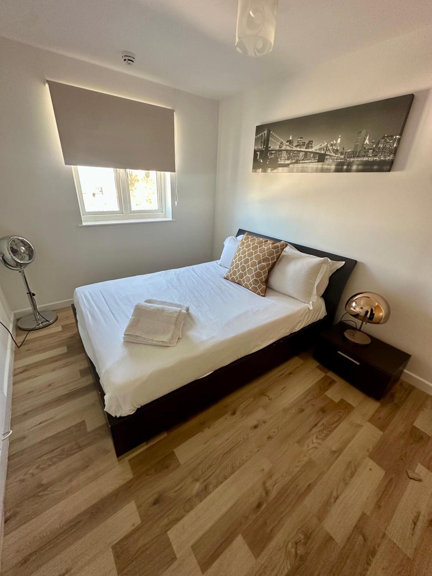 Gunwharf Quays Harbour Apartments Портцмаус Экстерьер фото